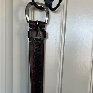Buckle brand brown leather belt